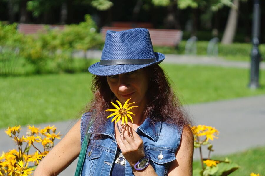 In orange flowers 1