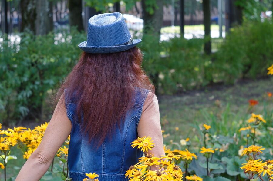 In orange flowers 1