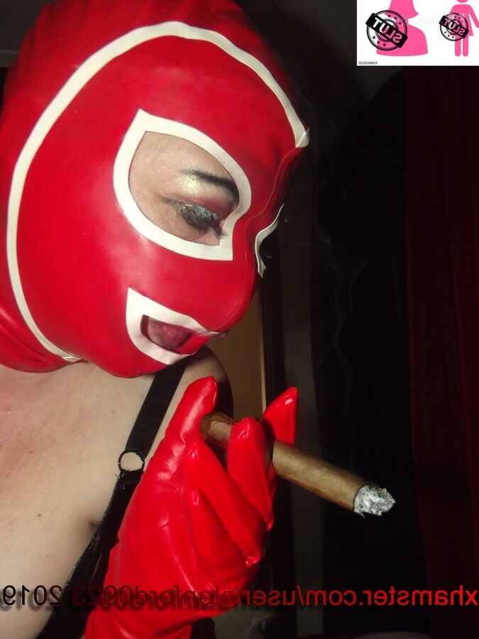 RUBBER SLUT 2019