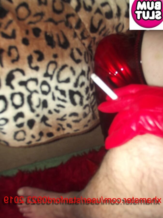 BUM SLUT