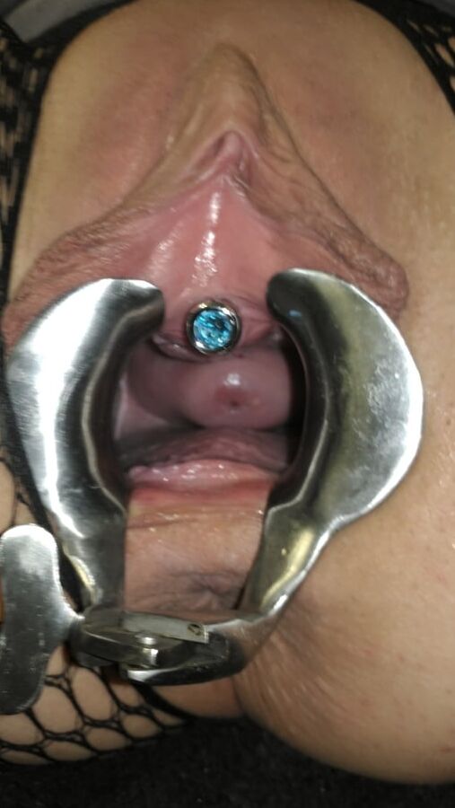 Speculum, sounding and urethra jewelry