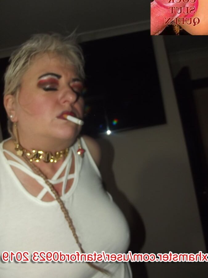 SLUT PLAYING SMOKING