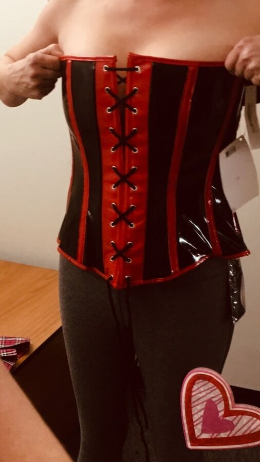 Twisty in the adult store change room