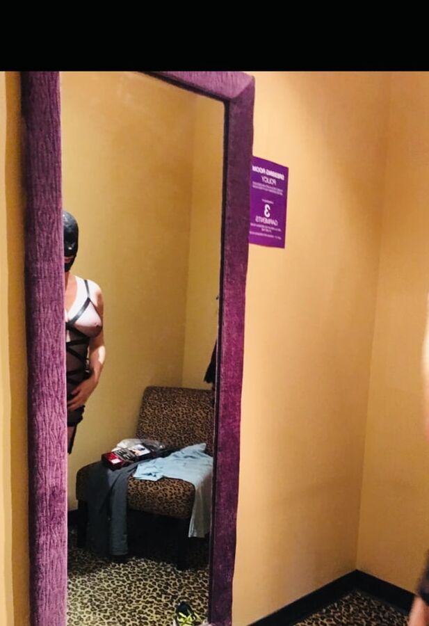 Twisty in the adult store change room