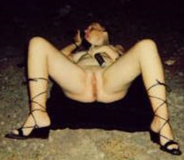 Cheeky Flashing