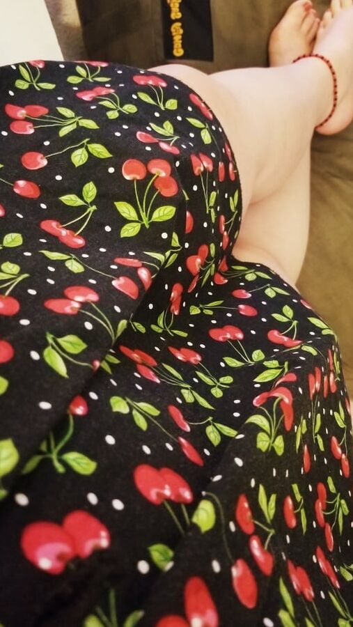 Roundup sexy milf, mom, feet, legs, big natural tits