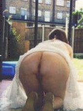 Cheeky Flashing