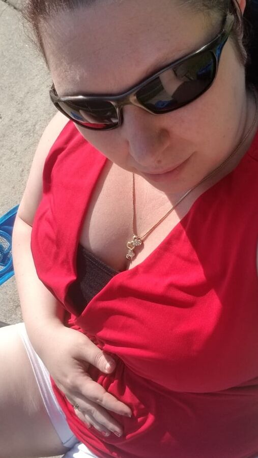 Roundup sexy milf, mom, feet, legs, big natural tits