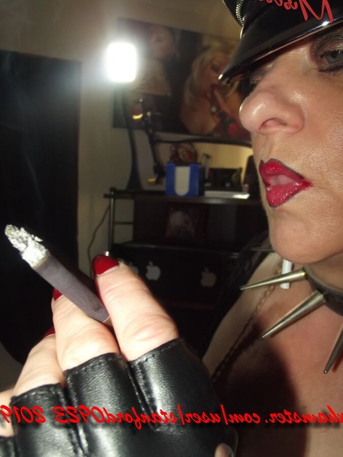 MISTRESS SMOKE