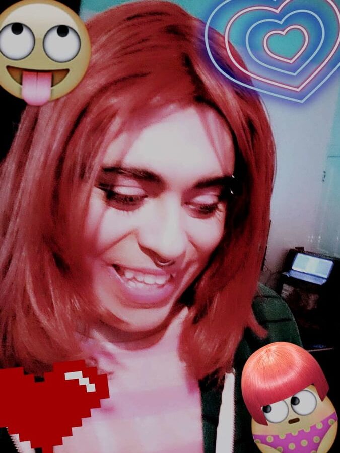 SIMMY VIOLET