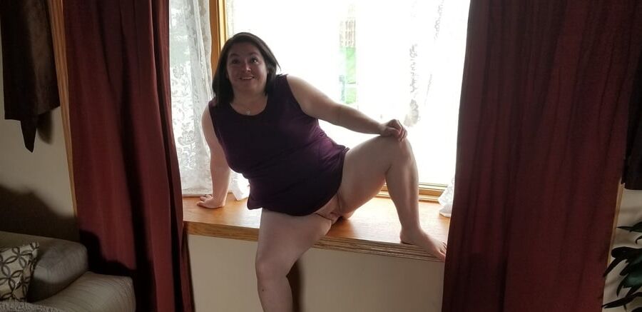 Sexy BBW Butt Plug on the Couch