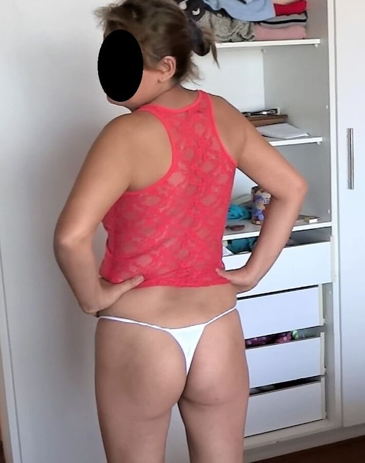 MY HOTWIFE (MI ARDIENTE ESPOSA)