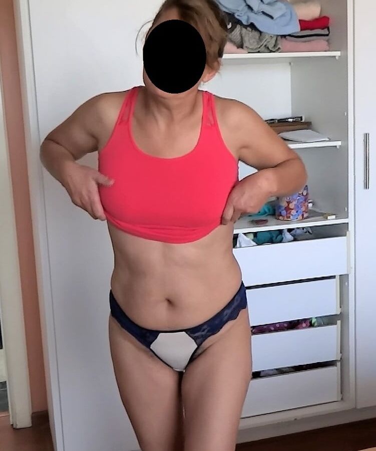 MY HOTWIFE (MI ARDIENTE ESPOSA)