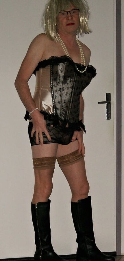 Corset sissy me