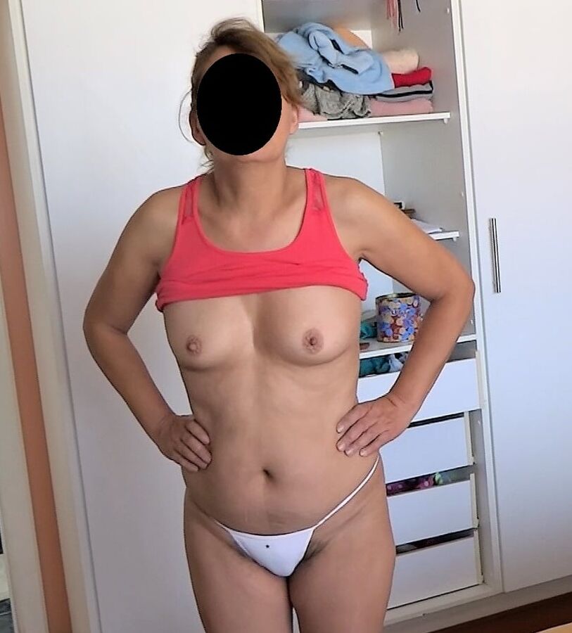 MY HOTWIFE (MI ARDIENTE ESPOSA)