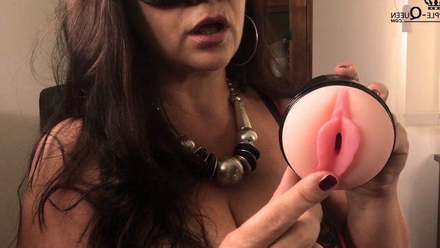 Nipple queen Tanja