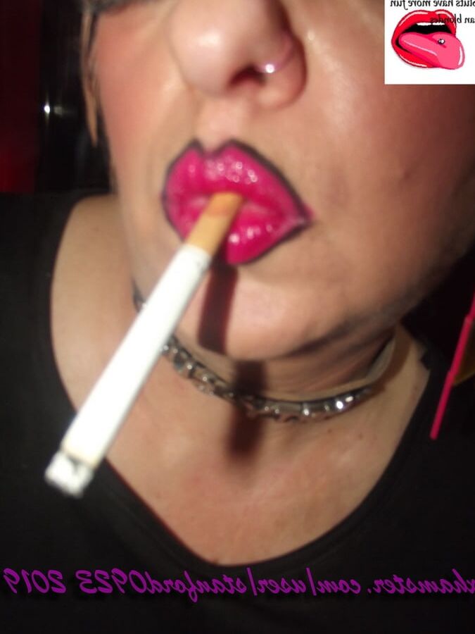 LIPSTICK SLUT
