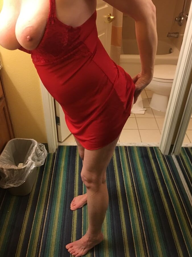 Twisted covered in red and cummed on