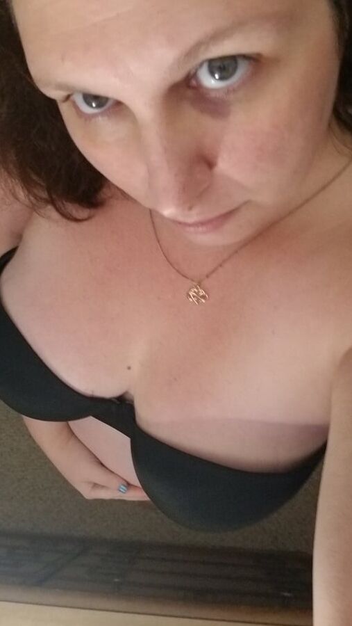 Little flirty tease.... Bored housewife milf