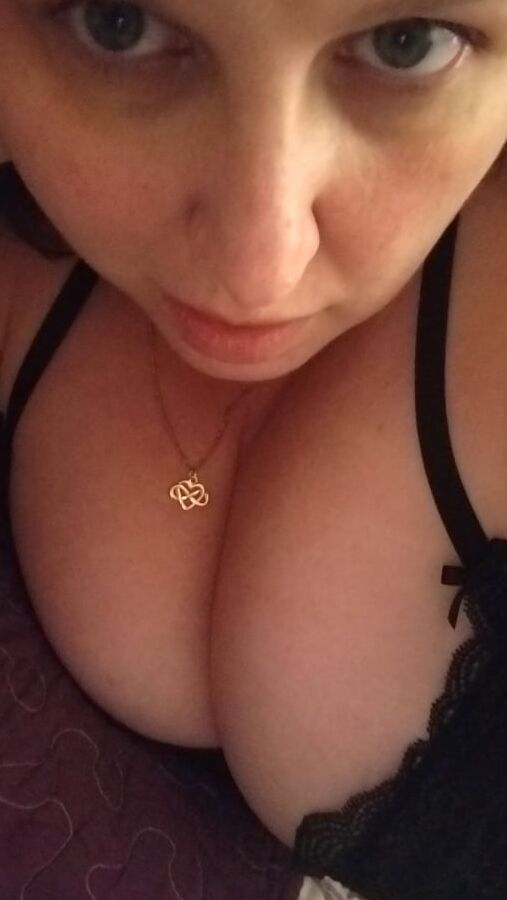 Little flirty tease.... Bored housewife milf