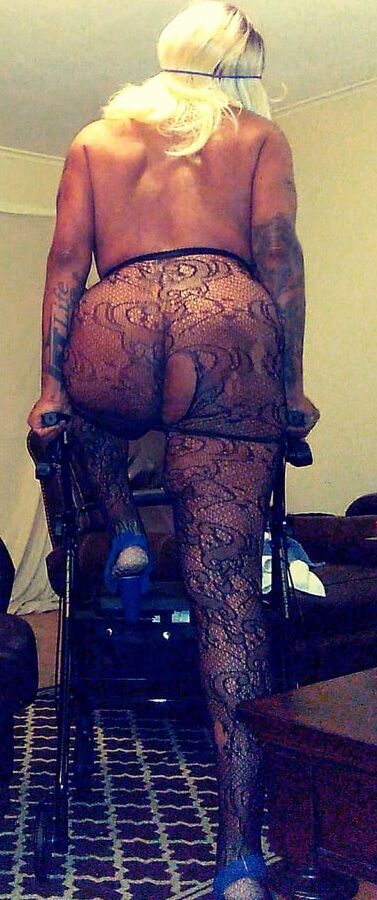Legs for days