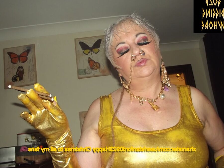 GOLD SLUT 2018