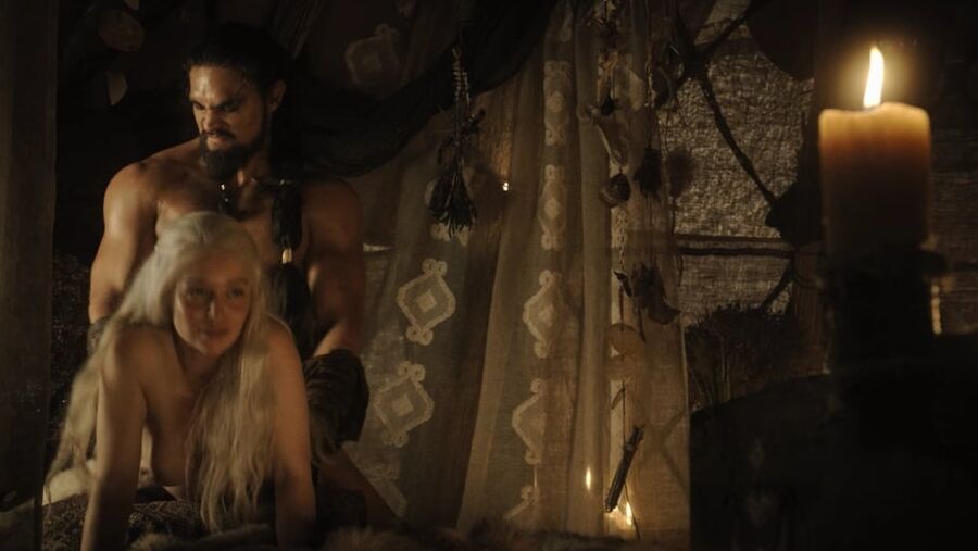 Emilia Clarke nude and sex vidcaps