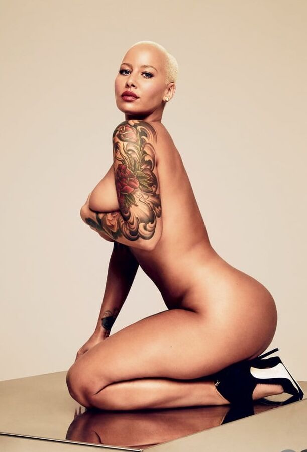Amber Rose topless and pussy pics