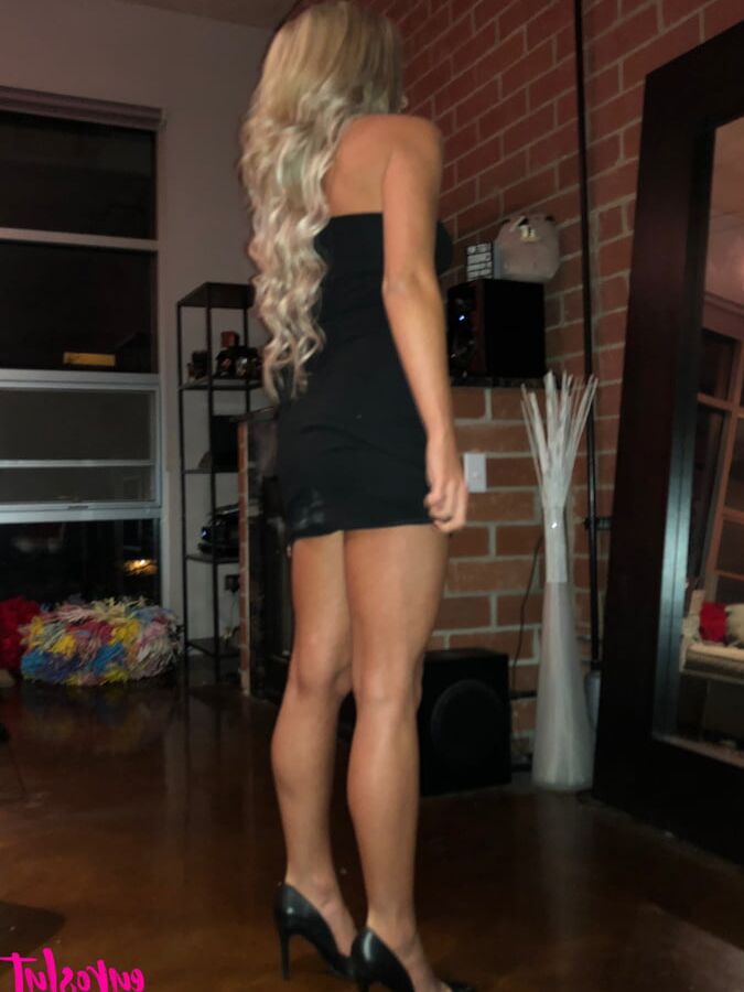 EUROSLUT NEVER WEARS PANTIES