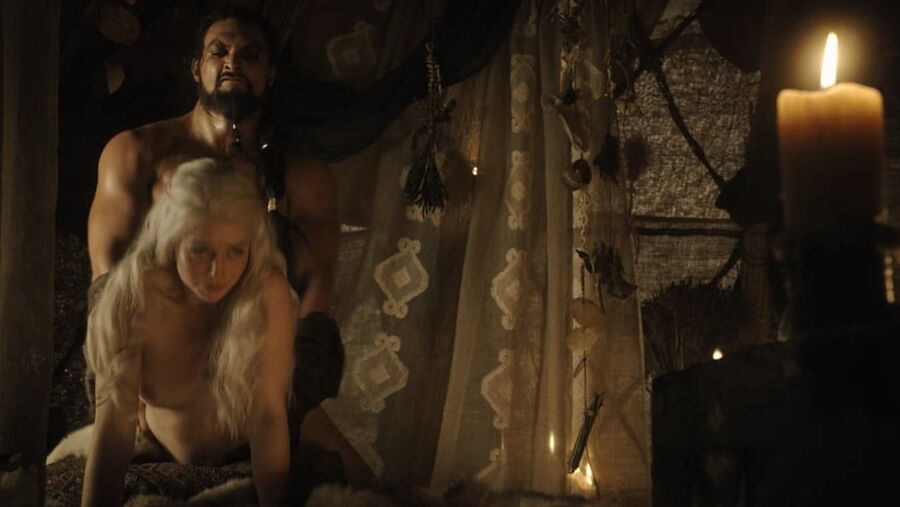 Emilia Clarke nude and sex vidcaps