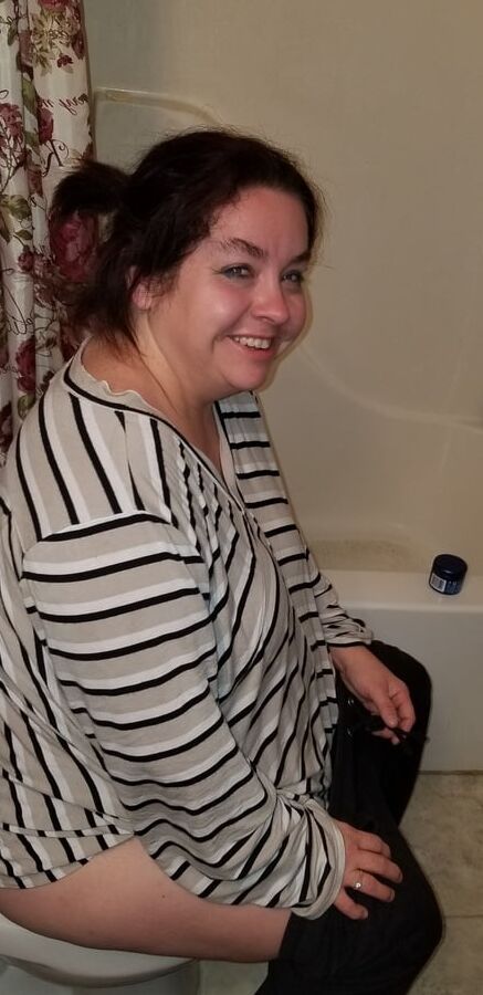Sexy BBW Pantyhose, Creampie and a Facial