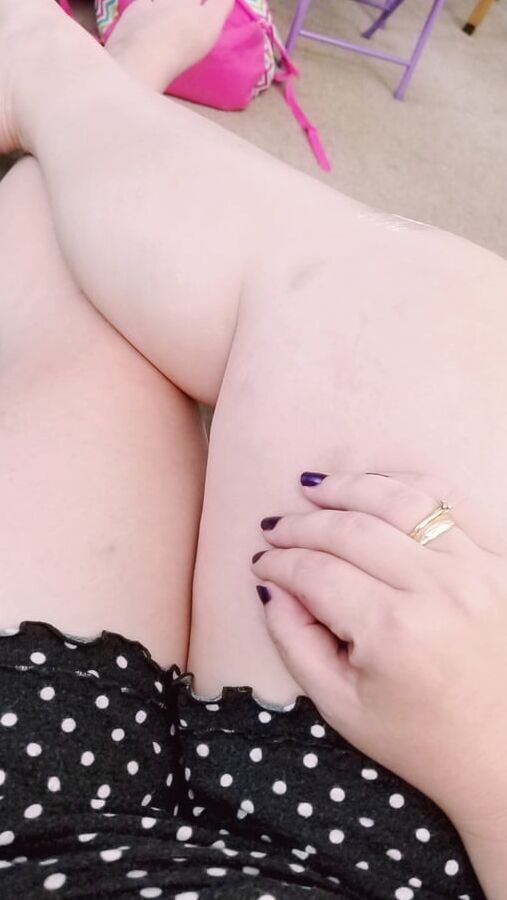 Playtime teasing bored housewife milf