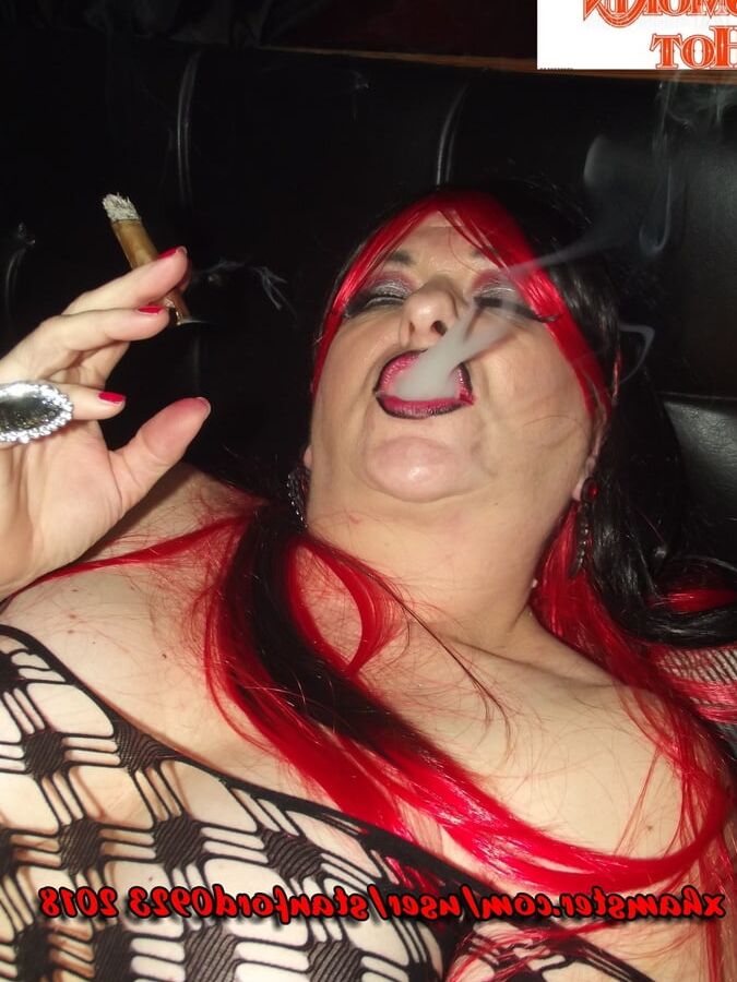 SMOKING HOT SLUT 2018