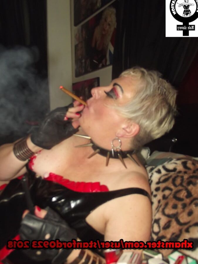 MISTRESS & SLAVE