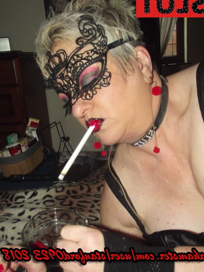SLUT LOOK