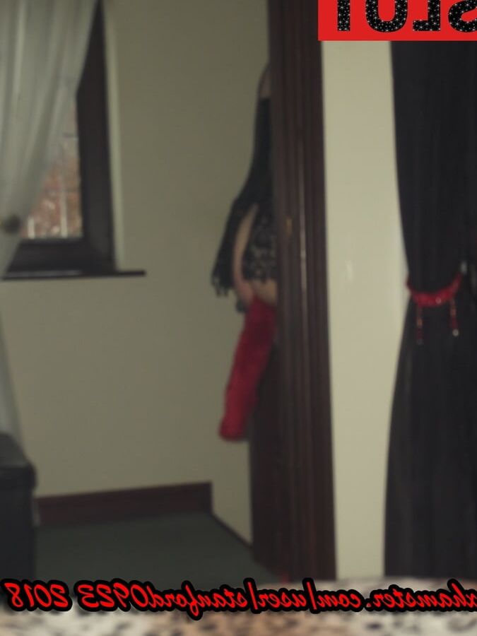 SLUT LOOK