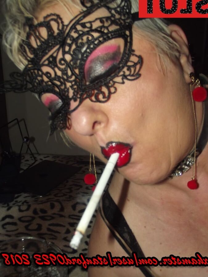 SLUT LOOK