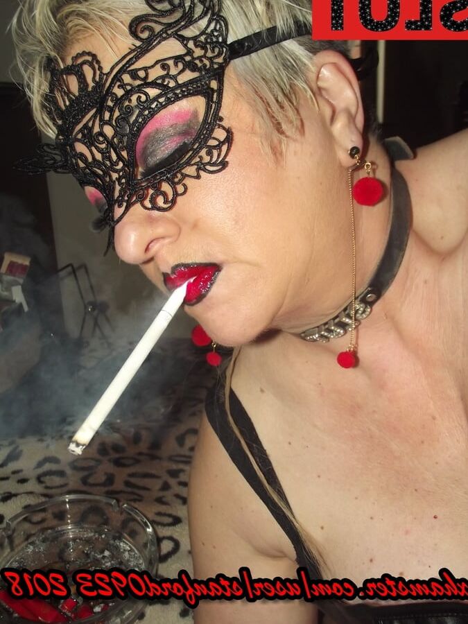 SLUT LOOK