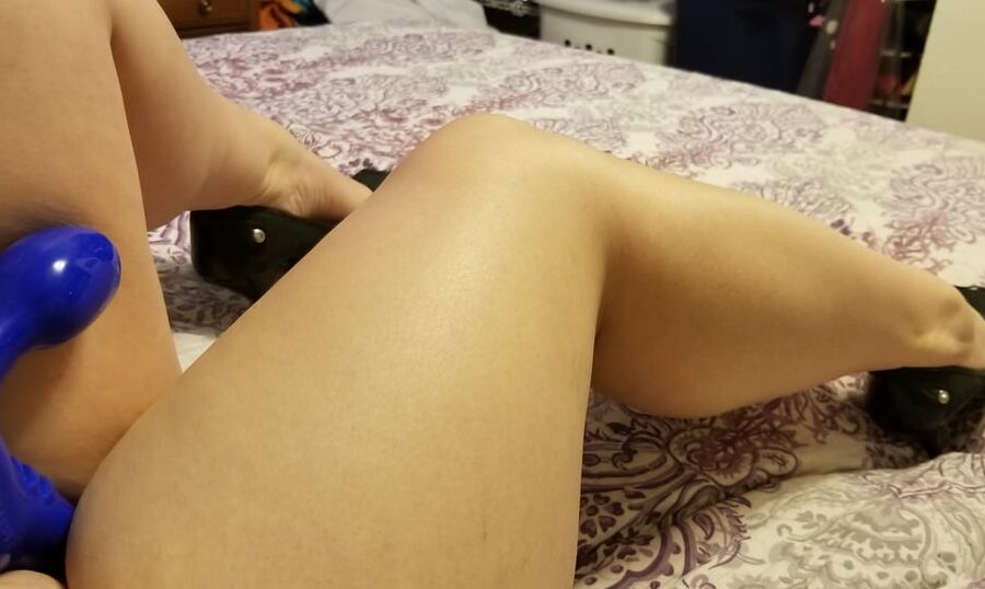 Heels and lace full reveal..... milf bored housewife