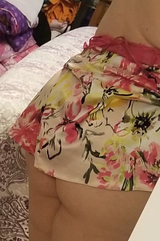 Heels and lace full reveal..... milf bored housewife