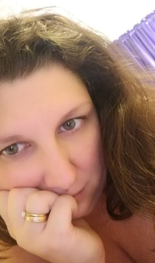 Heels and lace full reveal..... milf bored housewife