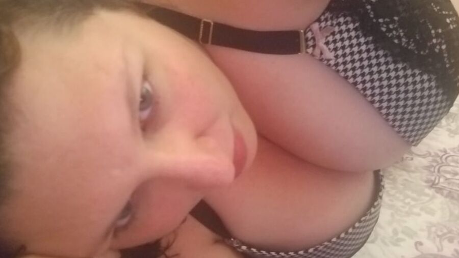 Pretty new  bra needs to be shown off milf housewife