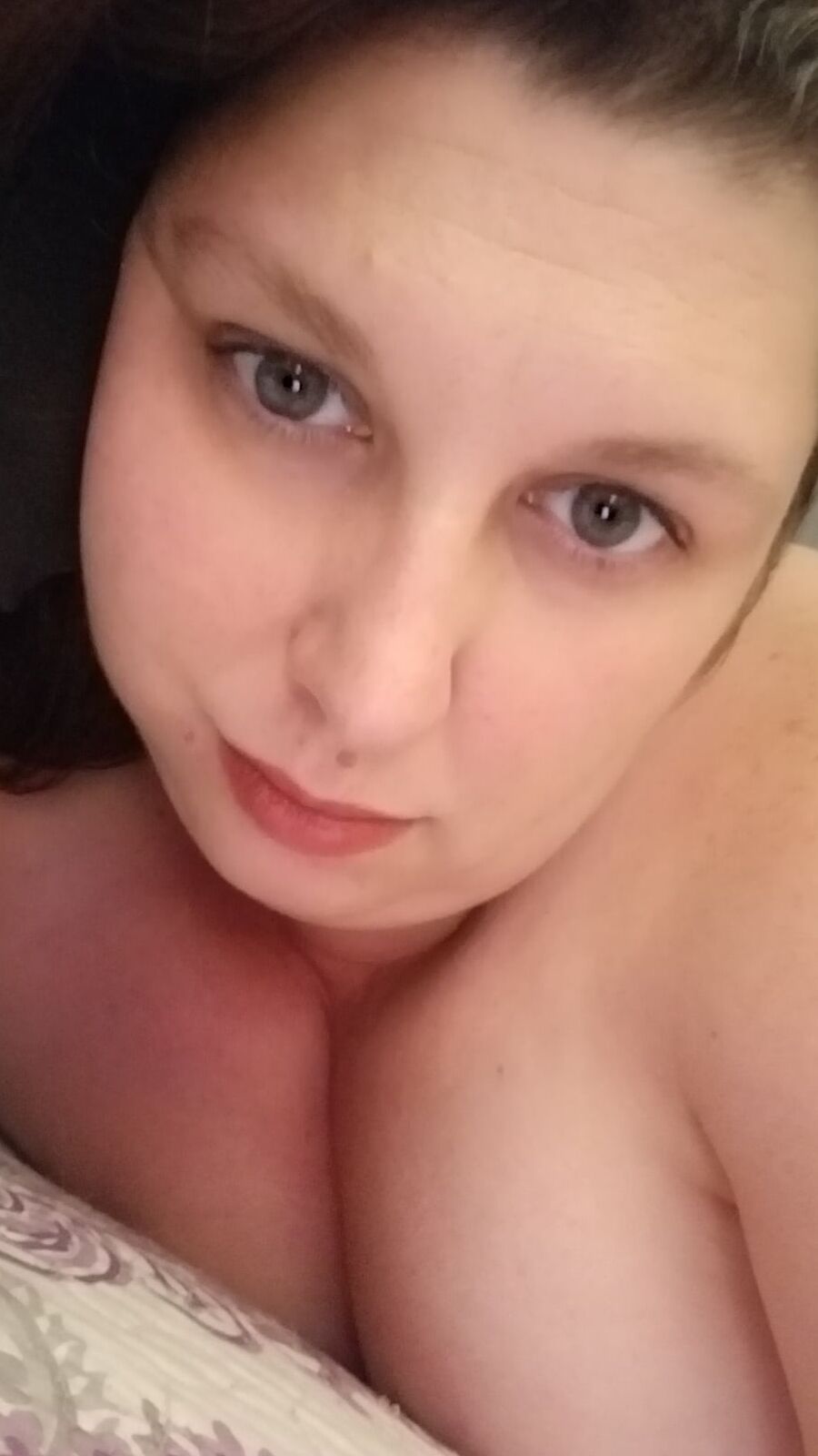 Hubby home early surprised to find wife in thighhigh boots