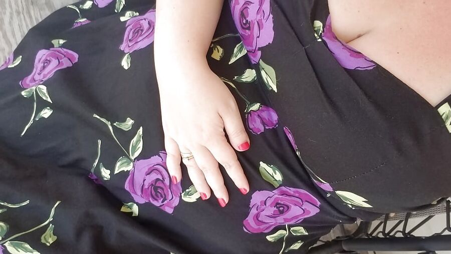 Little Morning Photo Shoot - Just your average housewife