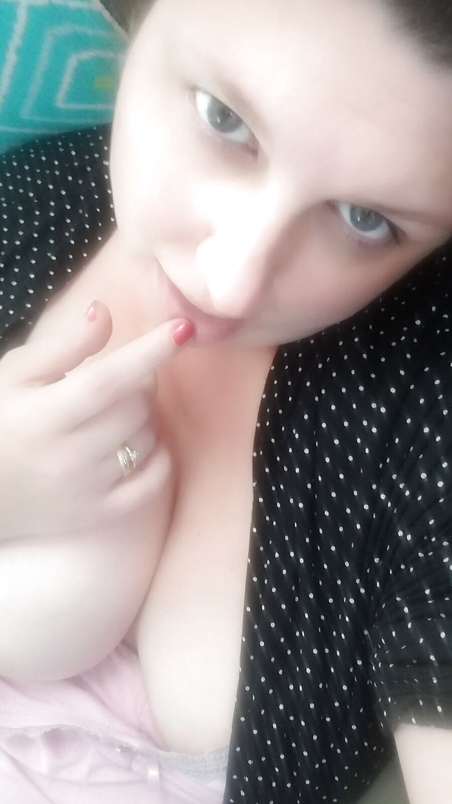 Little Morning Photo Shoot - Just your average housewife