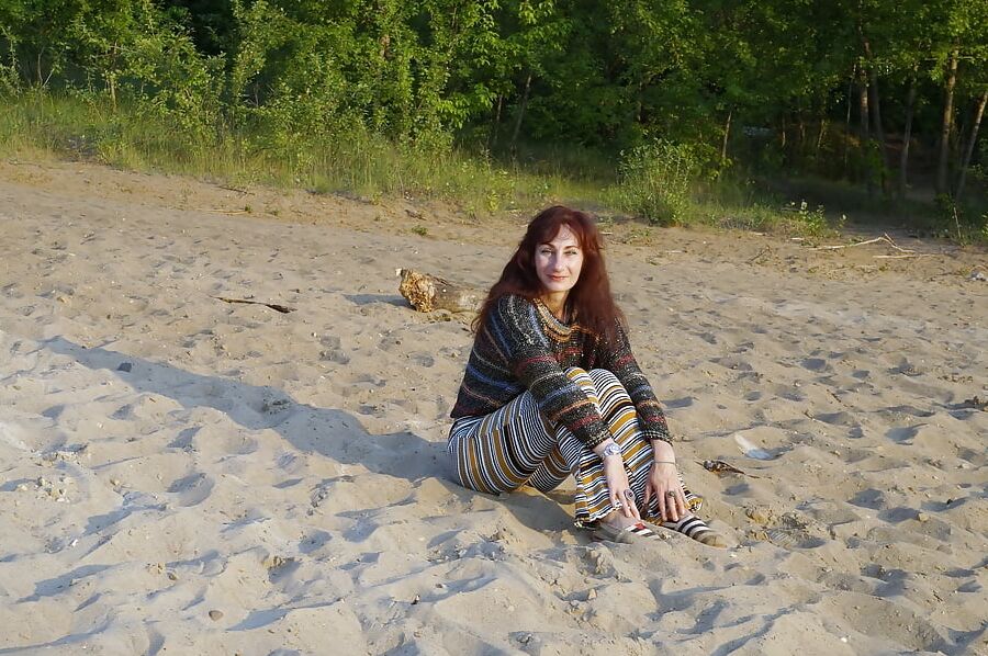 On the Sand (ShopAkira pants)