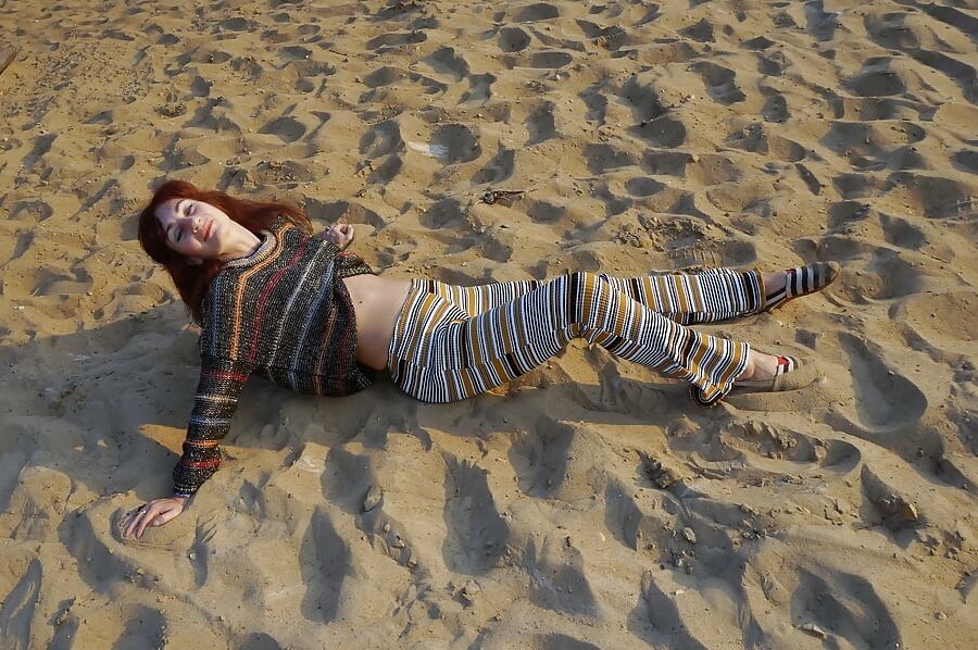 On the Sand (ShopAkira pants)