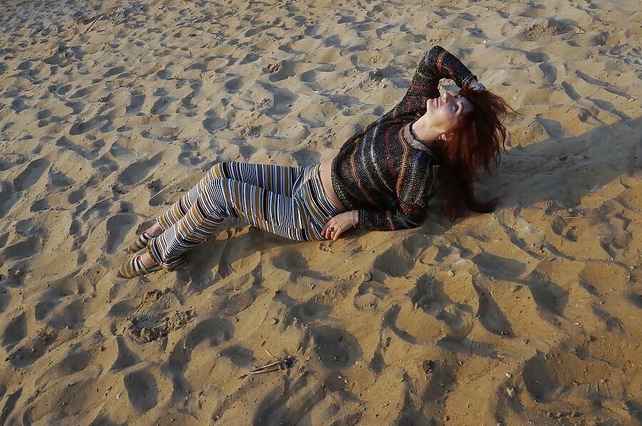 On the Sand (ShopAkira pants)