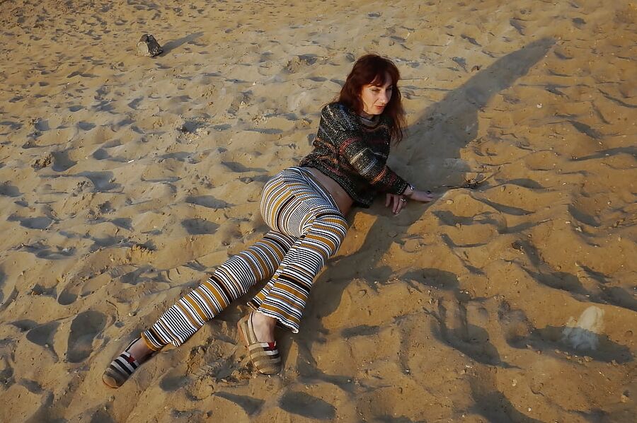 On the Sand (ShopAkira pants)
