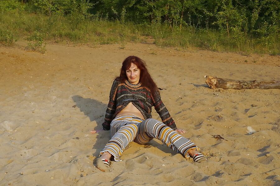 On the Sand (ShopAkira pants)